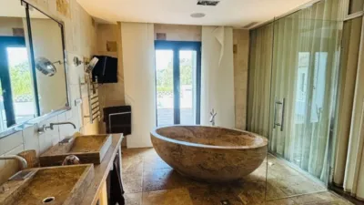 Chalet en venta en Sotogrande Alto, San Roque Golf Club (Sotogrande) de 2.695.000 €