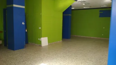 Local comercial en alquiler en La Garrova - View 2