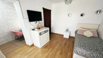 House in the Centre photo 40