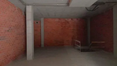 Local comercial en venta en Castiñeiriño-Cruceiro de Sar - Más