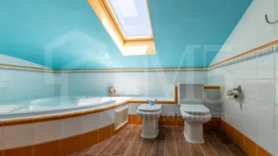 Chalet en venta en Alcaucín, Alcaucín de 599.900 €