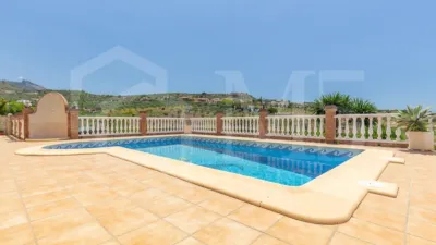 Chalet en venta en Alcaucín, Alcaucín de 599.900 €