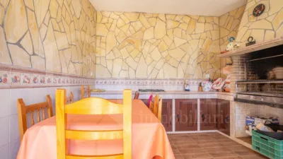 Chalet en venta en Alcaucín, Alcaucín de 599.900 €