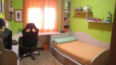 Chalet en venta en Alagón, Alagón de 245.000 €