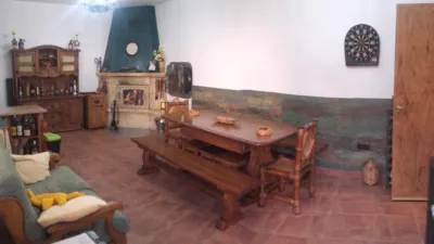 Chalet en venta en Alagón, Alagón de 245.000 €