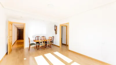 Piso en alquiler en Castilla - Imagen 4