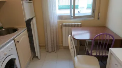 Apartment on Valentín Calderón Street photo 13