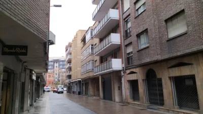 Apartment on Valentín Calderón Street photo 22