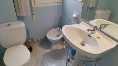 Apartment on Valentín Calderón Street photo 4