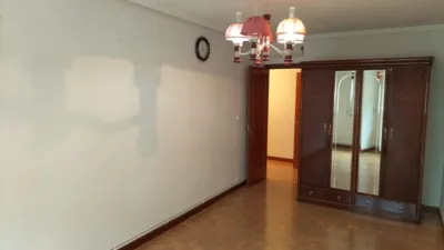 Apartment on Valentín Calderón Street photo 6
