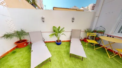 Piso en alquiler en Avenida de Jesús Cautivo, Los Boliches (Fuengirola) de 1.050 €<span>/mes</span>