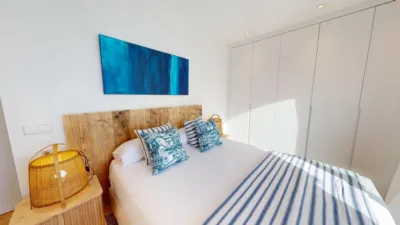 Piso en alquiler en Paseo Marítimo Rey de España, cerca de Avenida de Carvajal, Las Gaviotas-Carvajal (Fuengirola) de 2.300 €<span>/mes</span>