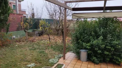 Semi-detached house in Grijota photo 35