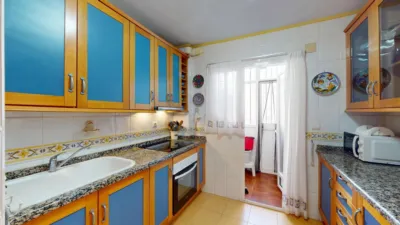 Piso en alquiler en 1ª Línea de Playa, San Francisco (Fuengirola) de 1.300 €<span>/mes</span>