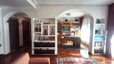 Apartment on Avenida de Casado del Alisal photo 5