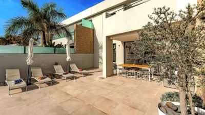 Chalet en calle Alcojora photo 3