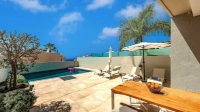 Chalet en calle Alcojora photo 4