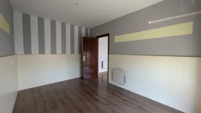 Apartment on Juan Pablo Morís and Victims of Terrorism Street photo 9