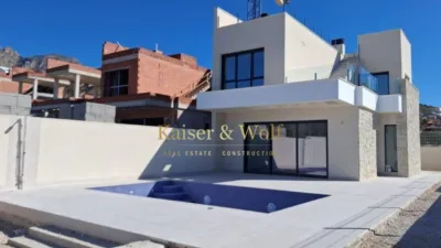 Chalet on Carrer Tavernes photo 10