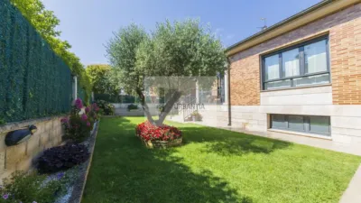 Chalet en venta en Calle de San Martín, cerca de Avenida Muru-Astráin, Paternáin (Cizur) de 850.000 €