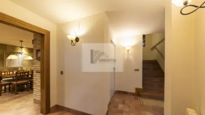 Chalet en venta en Calle de San Martín, cerca de Avenida Muru-Astráin, Paternáin (Cizur) de 850.000 €