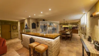 Chalet en venta en Calle de San Martín, cerca de Avenida Muru-Astráin, Paternáin (Cizur) de 850.000 €