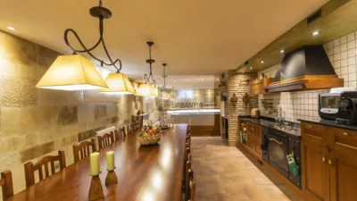 Chalet en venta en Calle de San Martín, cerca de Avenida Muru-Astráin, Paternáin (Cizur) de 850.000 €