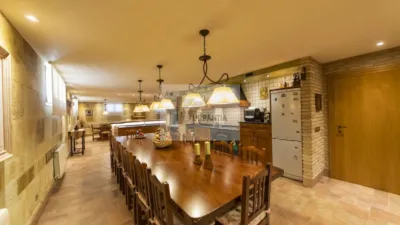 Chalet en venta en Calle de San Martín, cerca de Avenida Muru-Astráin, Paternáin (Cizur) de 850.000 €