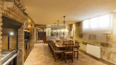 Chalet en venta en Calle de San Martín, cerca de Avenida Muru-Astráin, Paternáin (Cizur) de 850.000 €