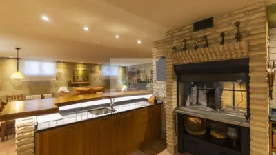 Chalet en venta en Calle de San Martín, cerca de Avenida Muru-Astráin, Paternáin (Cizur) de 850.000 €