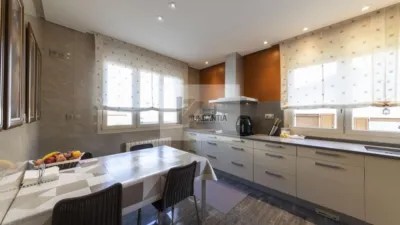 Chalet en venta en Calle de San Martín, cerca de Avenida Muru-Astráin, Paternáin (Cizur) de 850.000 €