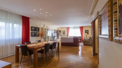 Chalet en venta en Calle de San Martín, cerca de Avenida Muru-Astráin, Paternáin (Cizur) de 850.000 €