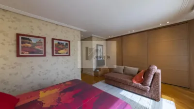 Chalet en venta en Calle de San Martín, cerca de Avenida Muru-Astráin, Paternáin (Cizur) de 850.000 €