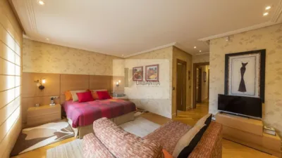 Chalet en venta en Calle de San Martín, cerca de Avenida Muru-Astráin, Paternáin (Cizur) de 850.000 €