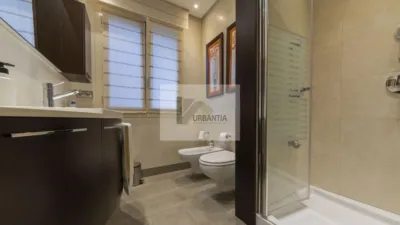 Chalet en venta en Calle de San Martín, cerca de Avenida Muru-Astráin, Paternáin (Cizur) de 850.000 €