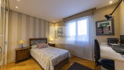 Chalet en venta en Calle de San Martín, cerca de Avenida Muru-Astráin, Paternáin (Cizur) de 850.000 €