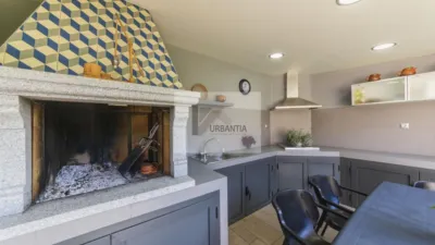 Chalet en venta en Calle de San Martín, cerca de Avenida Muru-Astráin, Paternáin (Cizur) de 850.000 €