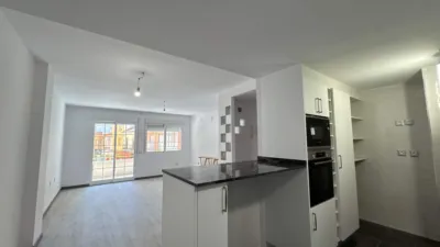 Piso en venta en Carrer Sant Vicent Ferrer, cerca de Carrer Benicanena, Benipeixcar-Raval (Distrito Gandia Ciutat. Gandia) de 239.000 €