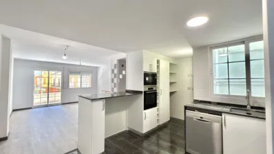 Piso en venta en Carrer Sant Vicent Ferrer, cerca de Carrer Benicanena, Benipeixcar-Raval (Distrito Gandia Ciutat. Gandia) de 239.000 €