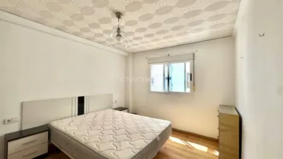 Piso en venta en Paseo Germanías, República Argentina-Iglesia Cristo Rey (Distrito Gandia Ciutat. Gandia) de 169.000 €