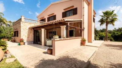 Chalet on Carrer de Felanitx photo 2