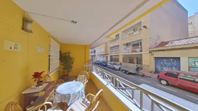 Apartment in Estacion de Autobuses photo 2