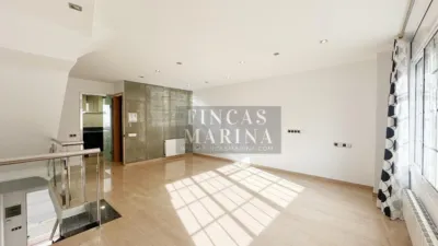 Casa adosada en venta en Carrer de Joaquim Folguera, Centre-Zona Estació-Passeig de Joan Maragall (Gavà) de 695.000 €