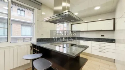 Casa adosada en venta en Carrer de Joaquim Folguera, Centre-Zona Estació-Passeig de Joan Maragall (Gavà) de 695.000 €