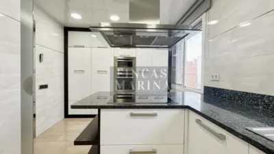 Casa adosada en venta en Carrer de Joaquim Folguera, Centre-Zona Estació-Passeig de Joan Maragall (Gavà) de 695.000 €