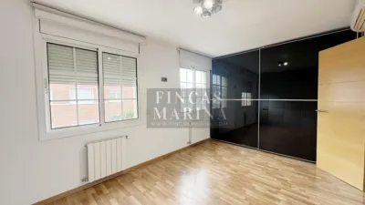 Casa adosada en venta en Carrer de Joaquim Folguera, Centre-Zona Estació-Passeig de Joan Maragall (Gavà) de 695.000 €