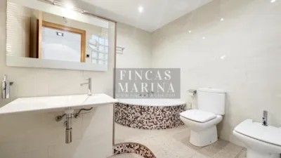 Casa adosada en venta en Carrer de Joaquim Folguera, Centre-Zona Estació-Passeig de Joan Maragall (Gavà) de 695.000 €
