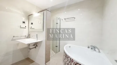 Casa adosada en venta en Carrer de Joaquim Folguera, Centre-Zona Estació-Passeig de Joan Maragall (Gavà) de 695.000 €