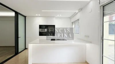 Casa adosada en venta en Carrer de Joaquim Folguera, Centre-Zona Estació-Passeig de Joan Maragall (Gavà) de 695.000 €