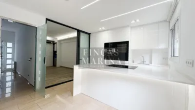 Casa adosada en venta en Carrer de Joaquim Folguera, Centre-Zona Estació-Passeig de Joan Maragall (Gavà) de 695.000 €